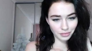 Brunette Solo Webcam Masturbation