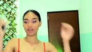 Brunette Solo Webcam Masturbation
