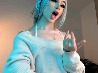 Hot Blonde Babe Solo Masturbation